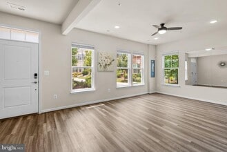 20318 Peacemaker Dr in Germantown, MD - Building Photo - Building Photo