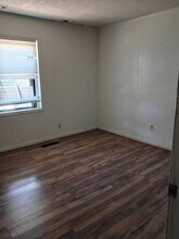 402 Mimosa Cir in Brinkley, AR - Foto de edificio - Building Photo