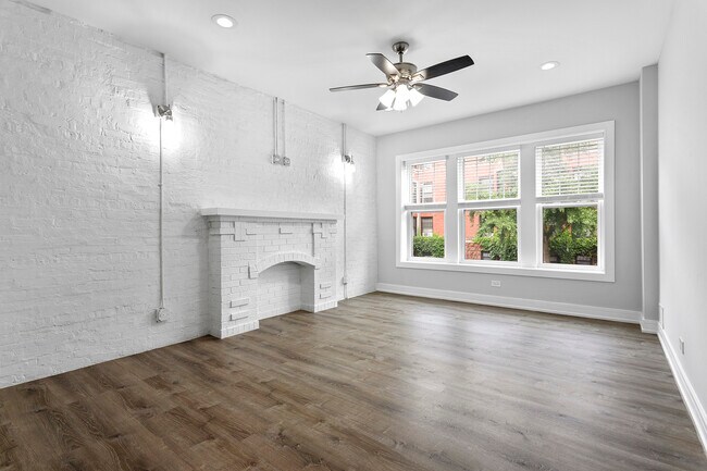 6104 N Winthrop Ave in Chicago, IL - Building Photo - Building Photo