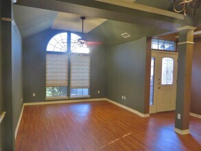 101 Pecan Vista Ln in Georgetown, TX - Building Photo - Building Photo