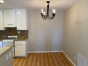 4569 Alamo St in Simi Valley, CA - Building Photo - Building Photo