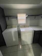 11002 Segrest Dr in Houston, TX - Building Photo - Building Photo