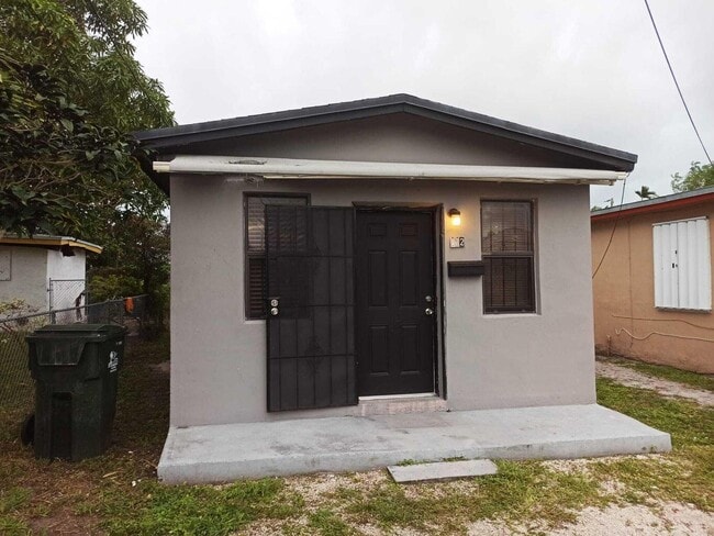 property at 812 NW 4th Ave