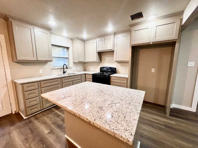 property at 506 Mary St