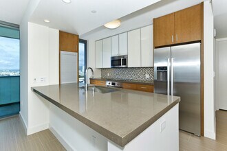 600 Ala Moana Blvd in Honolulu, HI - Foto de edificio - Building Photo