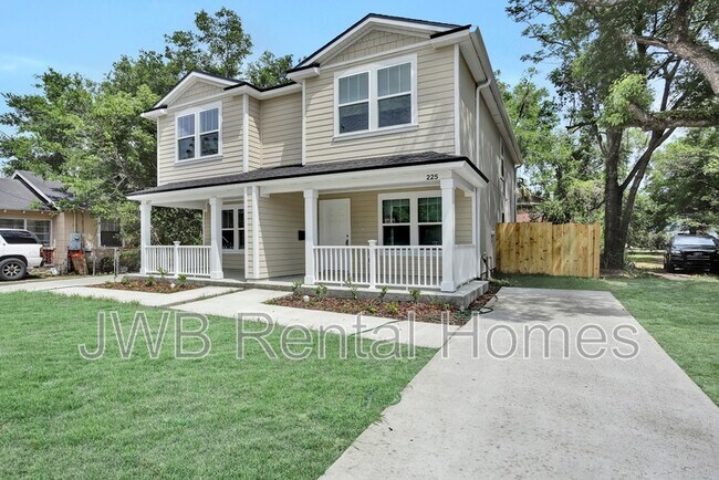 property at 225 E 17th St
