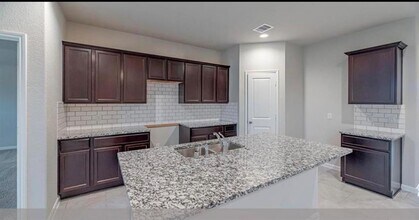 6931 Morales Way in Richmond, TX - Building Photo - Building Photo