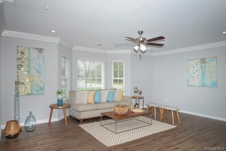 1301 Dolphin Ln in Holbrook, NY - Building Photo - Building Photo