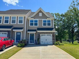 2 Willomere Wy in Simpsonville, SC - Building Photo