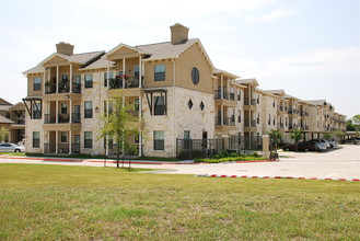 The Chateau Independent Senior Living in McKinney, TX - Building Photo - Building Photo