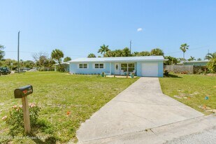 101 E Dover St in Satellite Beach, FL - Building Photo