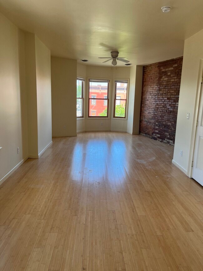 7 Hill St Rentals in Troy, NY