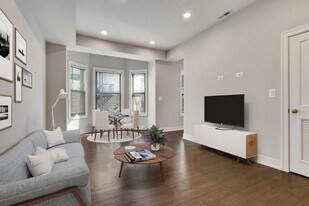 847 W Lill Ave, Unit 849-M in Chicago, IL - Building Photo