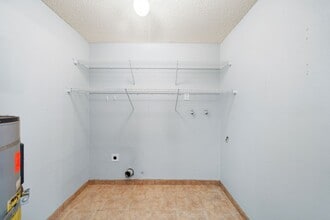 Jennings Lodge Apartments in Portland, OR - Foto de edificio - Interior Photo