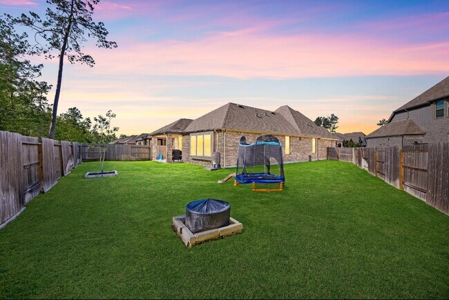 17303 Merigold Hts Dr in Woodloch, TX - Building Photo - Building Photo