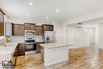 17201 SW 119th Pl in King City, OR - Building Photo - Building Photo