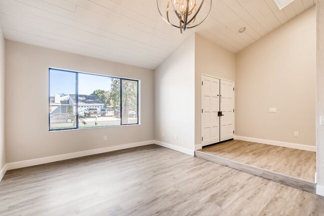 7733 Lucia Ct in Carlsbad, CA - Building Photo - Building Photo