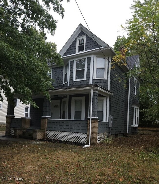 property at 661 Sumner St