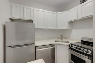 157 W 93rd St in New York, NY - Building Photo - Building Photo