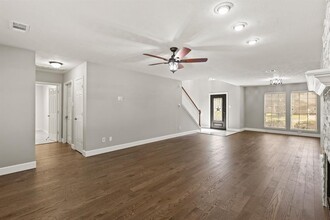 6806 Dillon Dr in Magnolia, TX - Building Photo - Building Photo