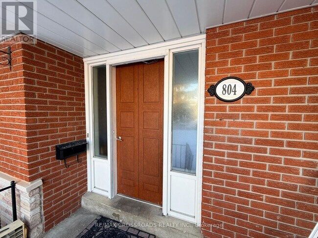 804 Fairview Ave in Pickering, ON - Building Photo - Building Photo