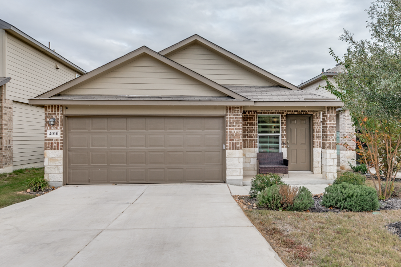 4010 Evaporite Trail in San Antonio, TX - Building Photo