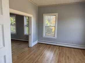 6 Dawson St in Milton, NH - Building Photo - Building Photo