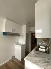 74 Rabbit Ln in Toronto, ON - Building Photo - Building Photo