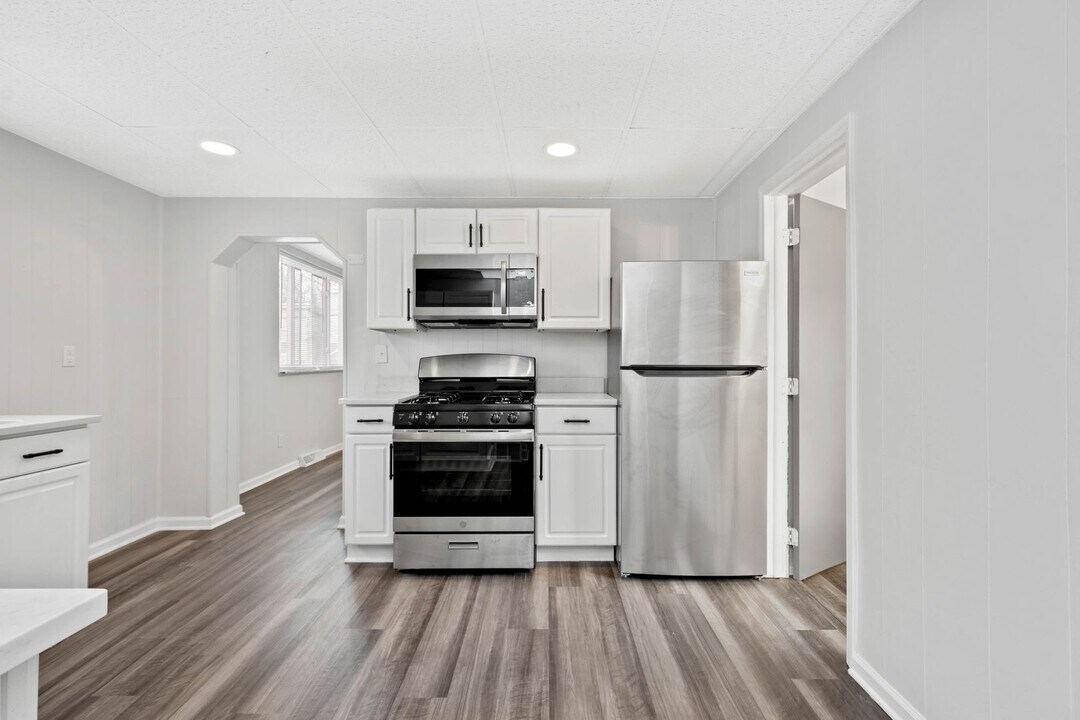 19 Simms St in Pittsburgh, PA - Building Photo