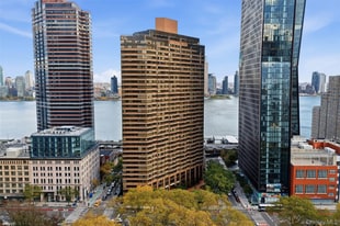 630 1st Ave in New York, NY - Building Photo