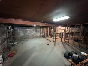 632 Adams St in Hoboken, NJ - Building Photo - Interior Photo