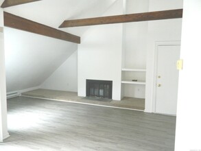 9 River Colony, Unit 11-A in Guilford, CT - Building Photo - Building Photo