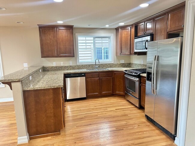 property at 9219 Interlake Ave N