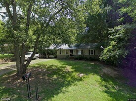 908 Moss Hill Dr in New Albany, MS - Building Photo