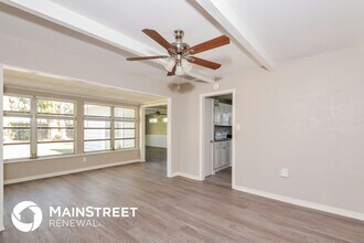 2839 Hope St in Sarasota, FL - Foto de edificio - Building Photo