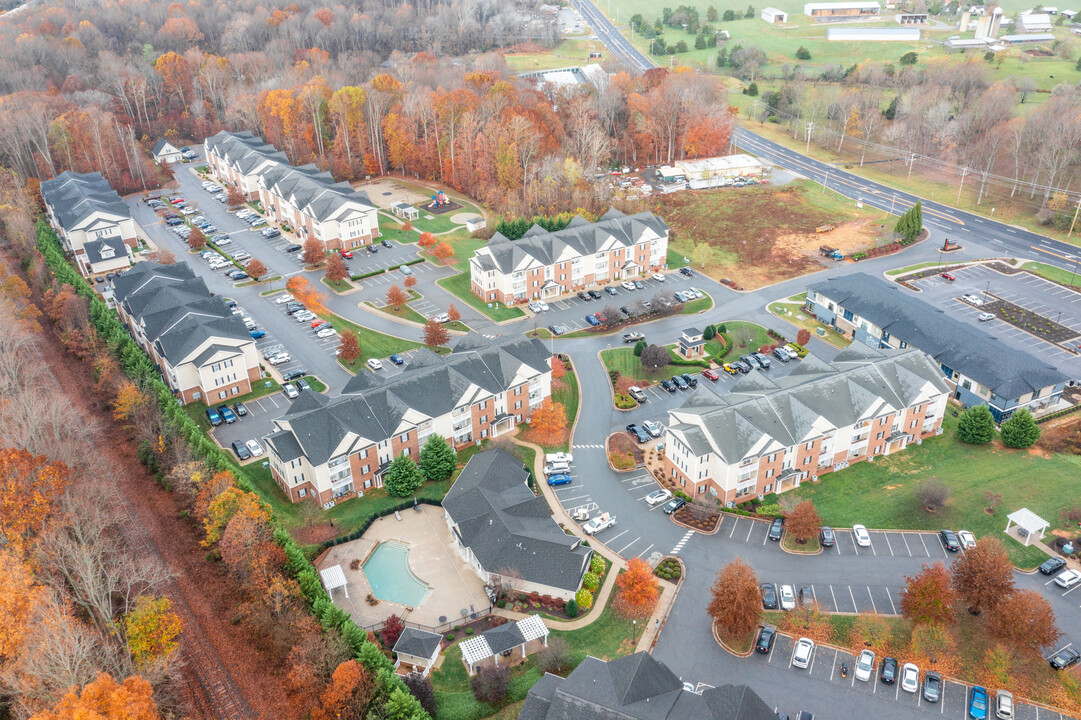 The Gables of Jefferson Commons in Forest, VA - Building Photo