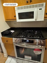 160 W 66th St in New York, NY - Building Photo - Building Photo
