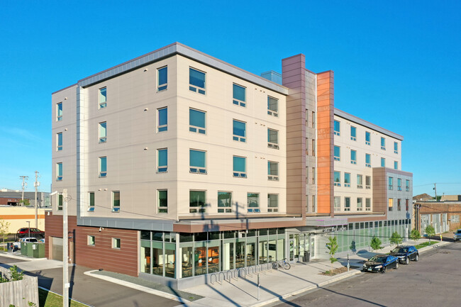 Great River Landing in Minneapolis, MN - Building Photo - Primary Photo