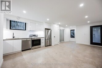 156 Dovercourt Rd in Toronto, ON - Building Photo - Building Photo