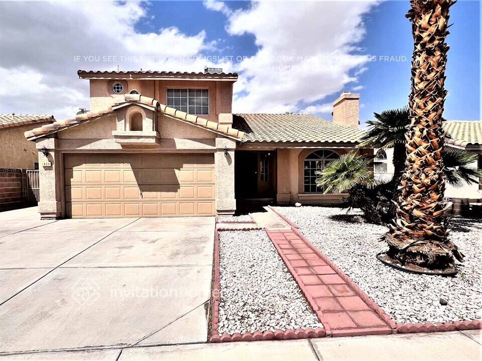 1426 Pathfinder Rd in Henderson, NV - Foto de edificio