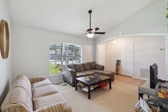 1007 Jacaranda Cir in Rockledge, FL - Building Photo - Building Photo