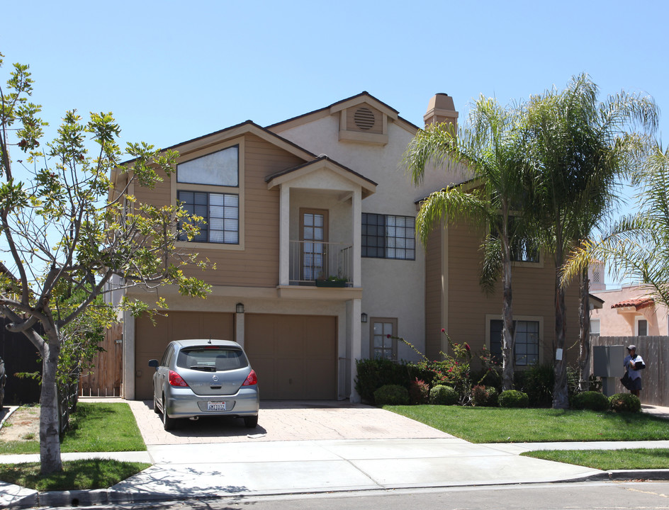 4336 Felton St in San Diego, CA - Foto de edificio