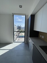 1965 NW 3rd Ave, Unit B2 in Miami, FL - Foto de edificio - Building Photo