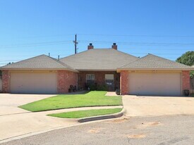 10108 Evanston Ave in Lubbock, TX - Building Photo