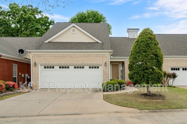 60 Jeffrey Way in Fort Smith, AR - Building Photo - Building Photo