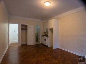 WEST 72 STREET, Unit 3E in New York, NY - Building Photo