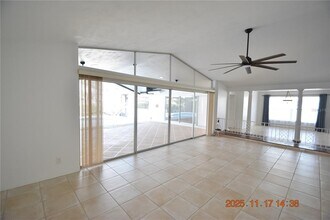 705 Spanish Main Dr in Apollo Beach, FL - Building Photo - Building Photo