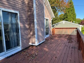43 Maywood Rd in Narragansett, RI - Building Photo - Building Photo