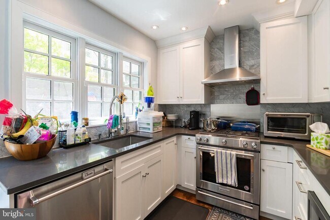 property at 1812 Addison St