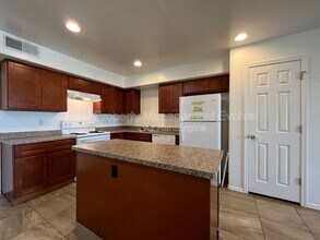 10402 N 9th Ave in Phoenix, AZ - Building Photo - Building Photo